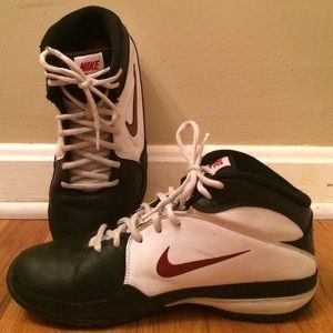 Men's Nike Basketball Shoes size 9