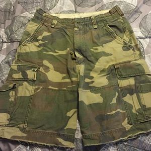 Men's Abercrombie cargo shorts