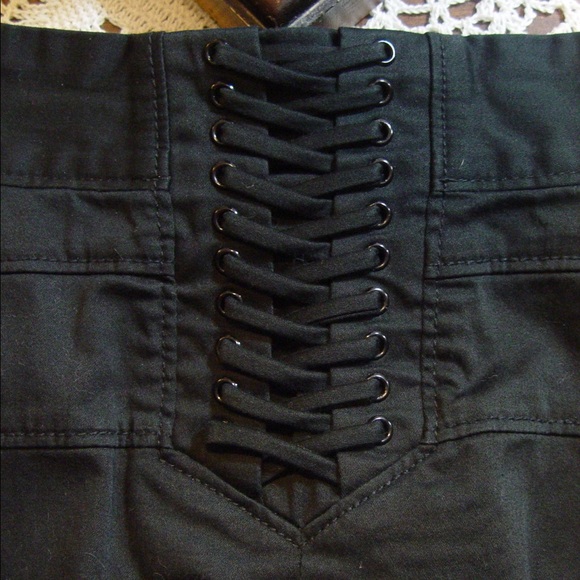 BLACK HIGH WAIST CORSET BACK SHAPE WEAR SKIRT - Picture 3 of 4
