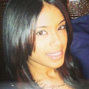 Meet your Posher, Alexandra