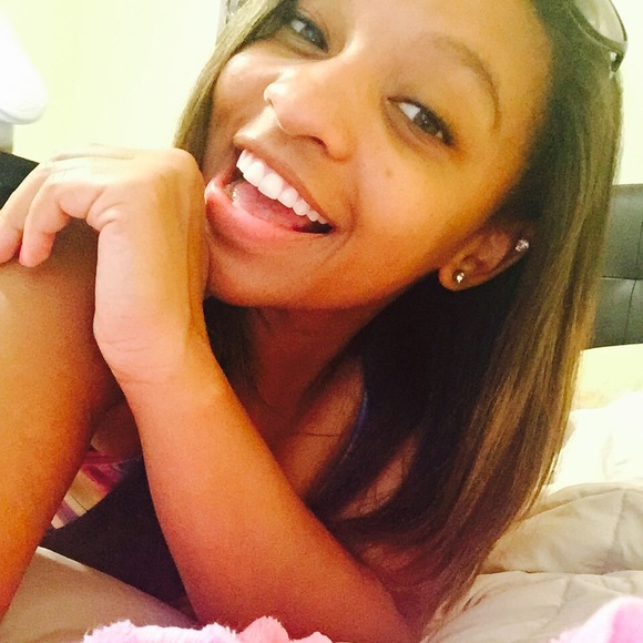 JavonaMichelle❤️ - Picture 4 of 4