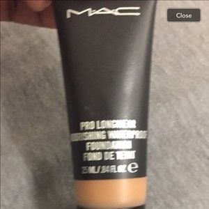 Mac prolong wear foundation nc45