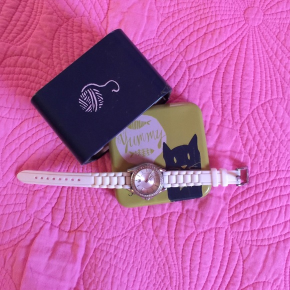 Fossil Watch - White Silicon (Women's)