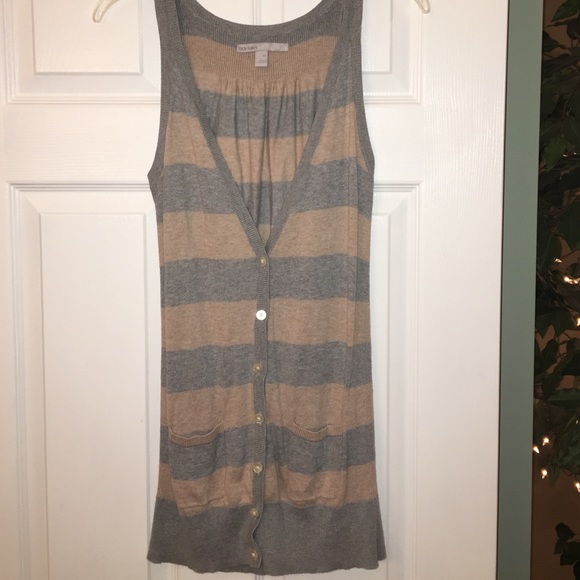 Sleeveless tan and gray cardigan - Picture 1 of 3