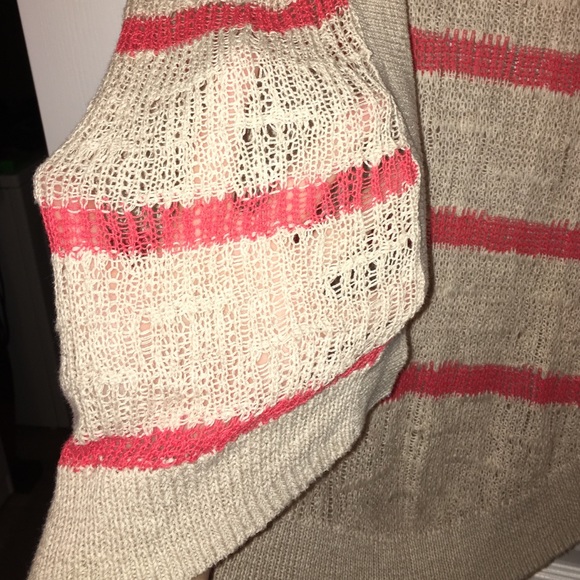 Short sleeve tan and orange knit cardigan - Picture 2 of 3