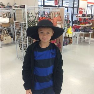 Meet your Posher, Cierra