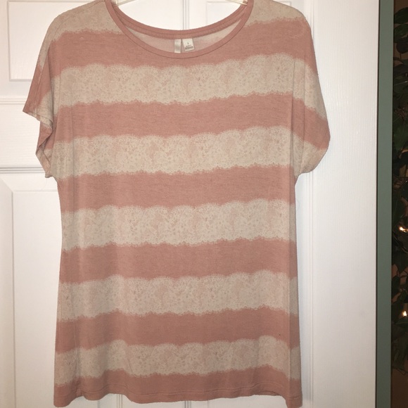 Short sleeve pink and white top - Picture 1 of 3