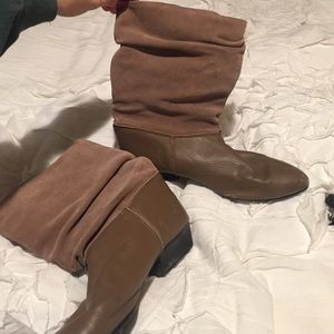 Vintage 70s suede boots