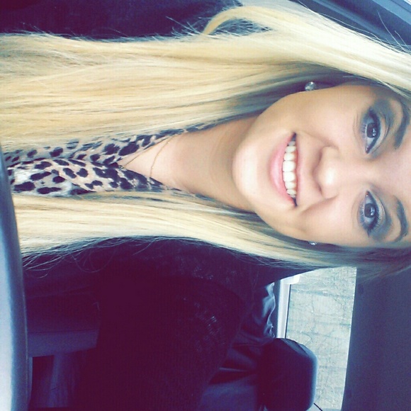 Meet your Posher, Tiffany - Picture 1 of 1