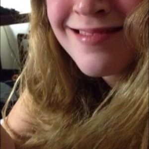 Meet your Posher, Hayley