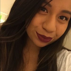 Meet your Posher, Isabel