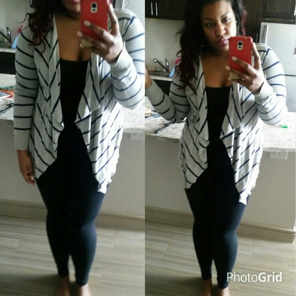 Gray and Blue Open Sweater - Picture 3 of 3