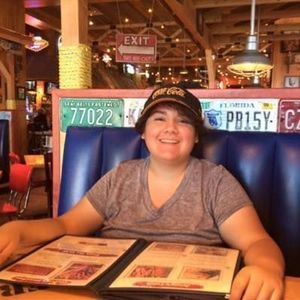 Meet your Posher, Naomi