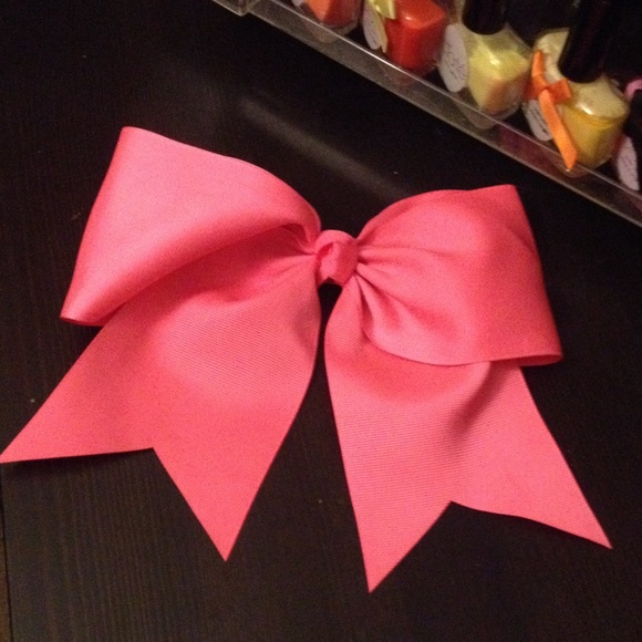 PINK BOW 🎀
