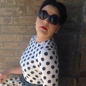 Meet your Posher, Lacey