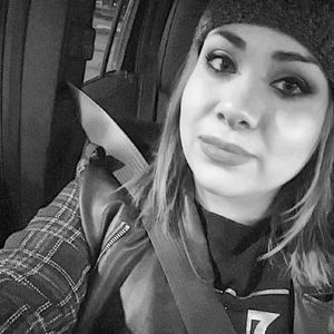 Meet your Posher, Daniela