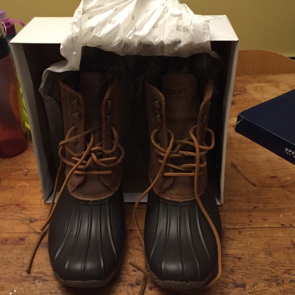 NIB Sperry Boots