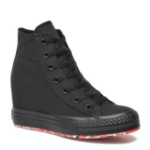 ♦️NWT-Converse Chuck Taylor All Star Wedge Plus Hi