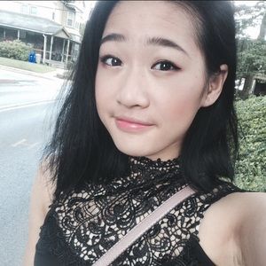 Meet your Posher, Tina