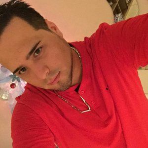 Meet your Posher, Carlos