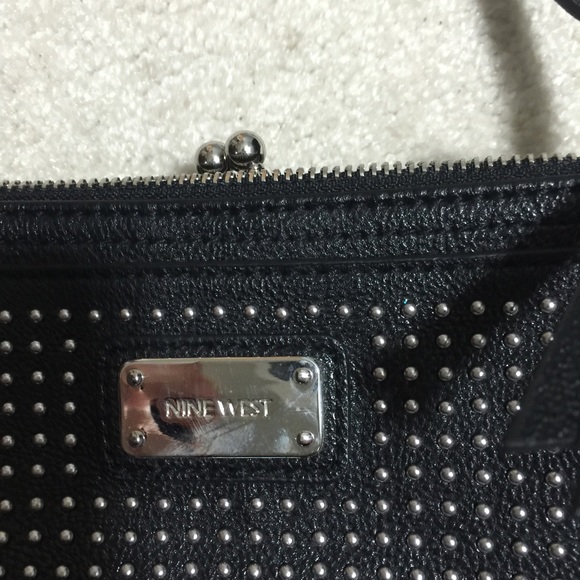 Cute Nine West purse - Picture 2 of 4