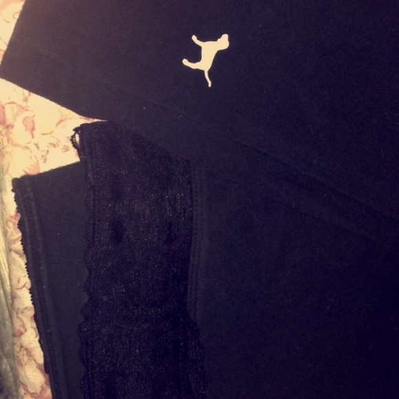 PINK Victoria's Secret Pants - Pink yoga leggings