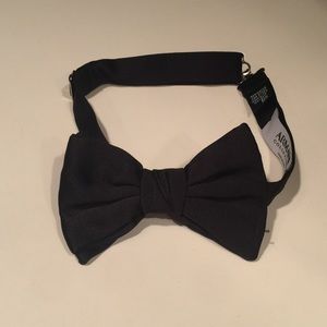 Armani Collezioni Bow Tie New without Tags