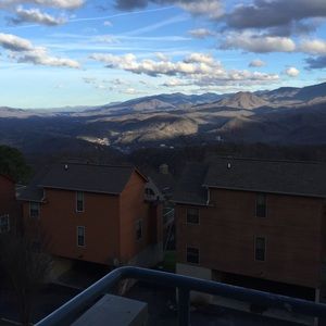 Meet your Posher, Candace