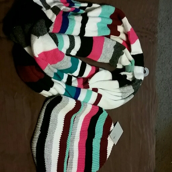 Infinity scarf with matching beanie