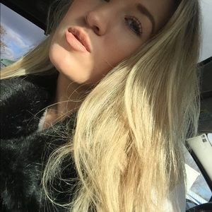 Meet your Posher, Nicole