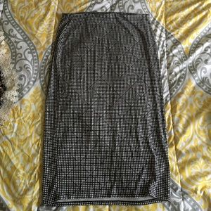 Knee length, skin tight Old navy Skirt.