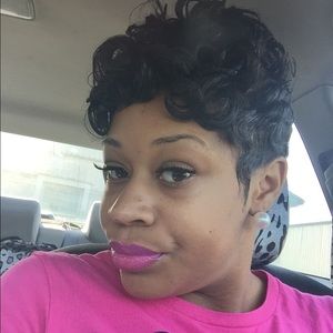 Meet your Posher, Tierra