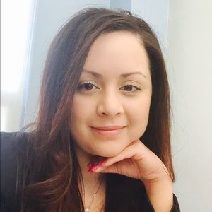 Meet your Posher, Alanna