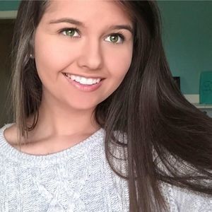 Meet your Posher, Megan