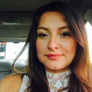 Meet your Posher, Veronica