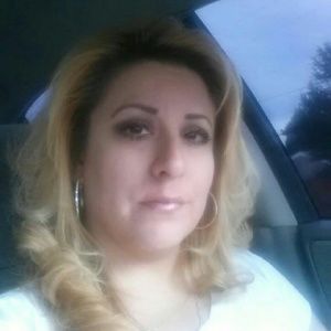 Meet your Posher, Adrienne