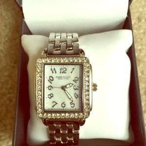 Kenneth Cole reaction silver watch