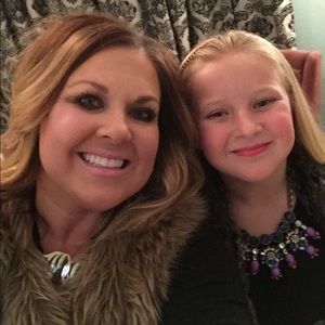 Meet your Posher, Carmon