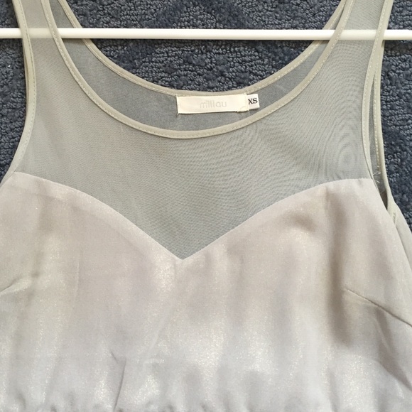 Size small grey shimmer cocktail dress - Picture 2 of 3