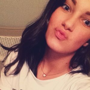 Meet your Posher, Lainey