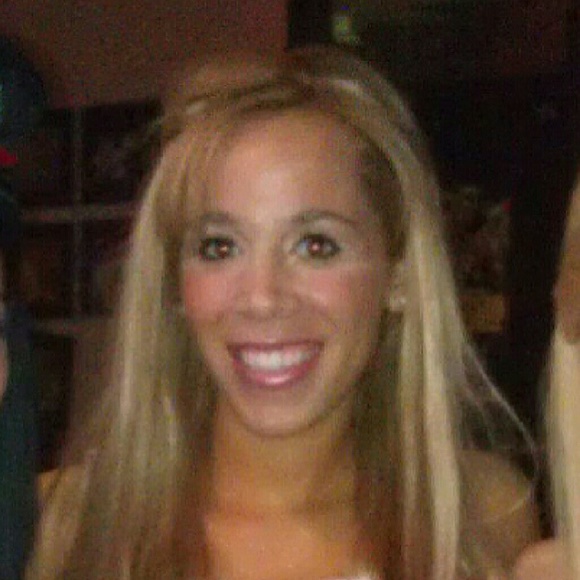 Meet your Posher, Ivy - Picture 1 of 1