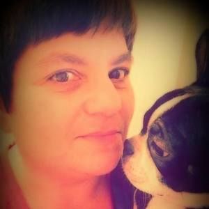 Meet your Posher, Crystal