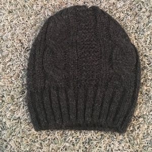 UO charcoal beanie