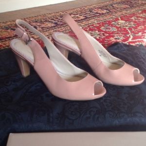 Easy Spirit taupe patent sling backs.