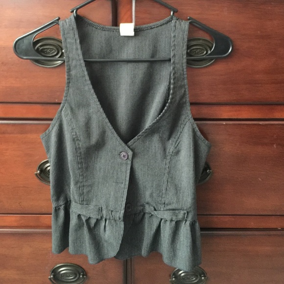 Cute vest 💥
