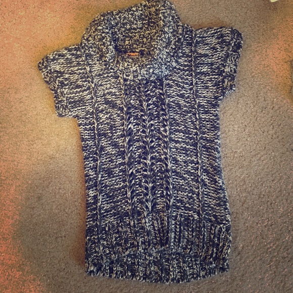 Cute short sleeve sweater
