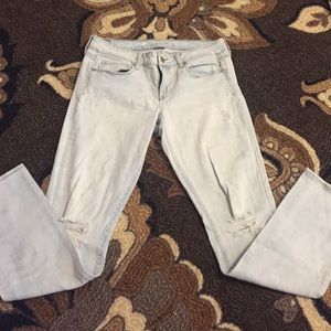 American eagle bleached destroyed skinny jeans
