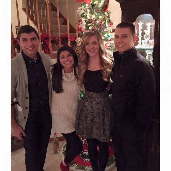 Meet your Posher, Amanda - Picture 1 of 1