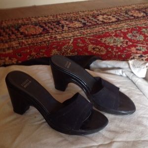 Stuart Weitzman black slide. Size 8.
