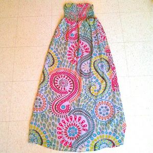 Old navy paisley Maxi Dress
